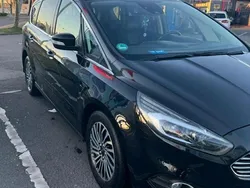Schwarz Gebraucht 2018 Ford S-MAX S Van / Kleinbus | 15.500 € (Guter Preis)