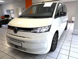 Weiß Gebraucht 2024 VW T7 Life Van | 49.890 € (Guter Preis)