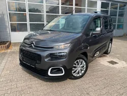 Grau Gebraucht 2021 Citroën Berlingo Live Van / Kleinbus | 16.999 € (Guter Preis)