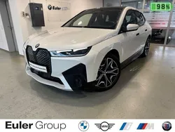 Weiss Gebraucht 2023 BMW iX SUV | 65.888 € (Fairer Preis)