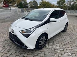 Weiß Gebraucht 2021 Toyota Aygo Team Kleinwagen | 9.899 € (Guter Preis)