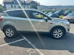 Grün Gebraucht 2009 Ford Kuga SUV | 5.100 € (Superpreis)