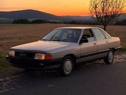 Silber Gebraucht 1989 Audi 100 Limousine | 5.999 €