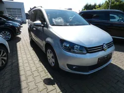 Silber Gebraucht 2012 VW Touran Comfortline Van / Kleinbus | 9.590 € (Etwas zu teuer)