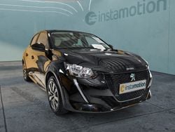 Schwarz Gebraucht 2021 Peugeot e-208 Active Kleinwagen | 15.470 € (Fairer Preis)