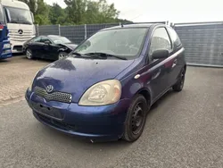 Blau Gebraucht 2000 Toyota Yaris Sol Limousine | 750 € (Fairer Preis)