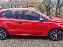 Rot Gebraucht 2017 VW Polo Trendline Kleinwagen | 4.450 € (Fairer Preis)