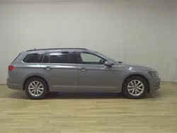 Grau Gebraucht 2022 VW Passat Business Kombi | 17.480 € (Guter Preis)