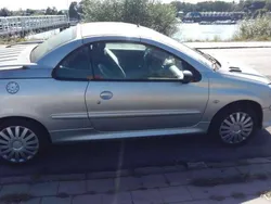 Grau Gebraucht 2005 Peugeot 206 CC Platinum Cabrio | 500 € (Superpreis)
