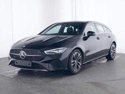 Schwarz Gebraucht 2023 Mercedes CLA180 Shooting Brake Progressive Kombi | 28.200 € (Fairer Preis)
