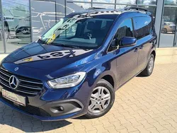 Blau Gebraucht 2023 Mercedes T160 Van / Kleinbus | 21.900 € (Fairer Preis)