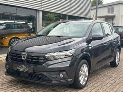 Grau Gebraucht 2022 Dacia Sandero Comfort Limousine | 11.490 € (Guter Preis)