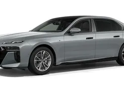 Grau Gebraucht 2024 BMW 740 Comfort Edition Limousine | 103.935 €