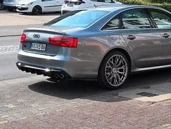 Silber Gebraucht 2013 Audi S6 Exclusive Limousine | 36.999 €