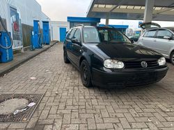 Schwarz Gebraucht 2002 VW Golf IV Kombi | 355 € (Superpreis)