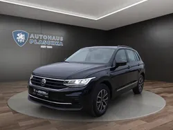 Deep black perleffekt (schwarz) Gebraucht 2023 VW Tiguan SUV | 30.949 € (Guter Preis)