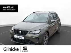 Cliff grau metallic Neu 2025 Seat Arona Style SUV | 31.925 €