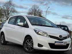 Weiß Gebraucht 2014 Toyota Yaris Edition Kleinwagen | 6.999 € (Fairer Preis)