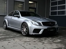 Mercedes C63 AMG