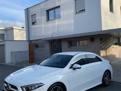 Weiß Gebraucht 2020 Mercedes A200 AMG Limousine | 25.990 € (Fairer Preis)