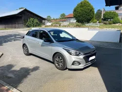 Silber Gebraucht 2019 Hyundai i20 YES! Kleinwagen | 11.200 € (Fairer Preis)