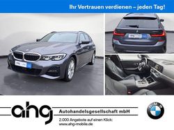 Grau Gebraucht 2021 BMW 320 M Sport Kombi | 30.820 € (Fairer Preis)