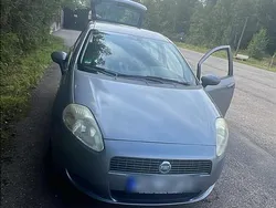 Grau Gebraucht 2007 Fiat Grande Punto Kleinwagen | 2.150 € (Fairer Preis)