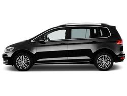 Schwarz Gebraucht 2025 VW Touran Highline Van / Kleinbus | 54.490 €