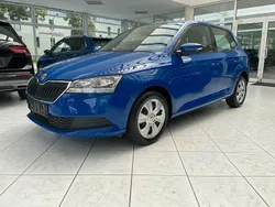 Blau Gebraucht 2020 Skoda Fabia Active Limousine | 9.890 € (Fairer Preis)