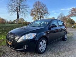 Schwarz Gebraucht 2009 Kia Ceed LX Limousine | 4.490 € (Fairer Preis)