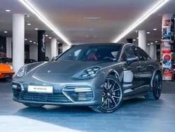 Grau Gebraucht 2018 Porsche Panamera Turbo S Limousine | 71.580 € (Superpreis)