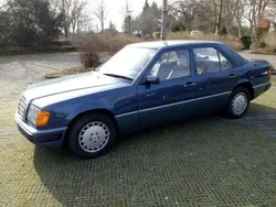 Blau Gebraucht 1990 Mercedes E260 Limousine | 6.300 €