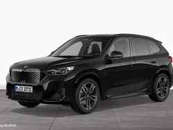 Saphirschwarz Gebraucht 2023 BMW iX1 M Sport SUV | 43.610 € (Fairer Preis)