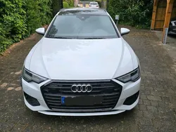 Weiß Gebraucht 2019 Audi A6 S-Line Kombi | 38.000 €