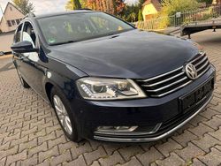 Blau Gebraucht 2011 VW Passat Comfortline Kombi | 8.590 € (Fairer Preis)