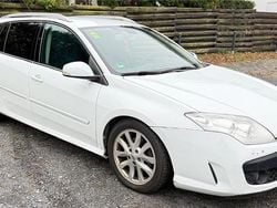 Weiß Gebraucht 2009 Renault Laguna III Dynamique Kombi | 2.800 € (Superpreis)