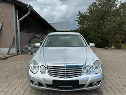 Silber Gebraucht 2007 Mercedes E220 Limousine | 7.250 € (Etwas zu teuer)