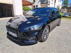 Schwarz Gebraucht 2018 Ford Focus ST-Line Limousine | 11.500 € (Guter Preis)