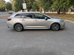 Silber Gebraucht 2022 Toyota Corolla Team Kombi | 20.000 € (Superpreis)