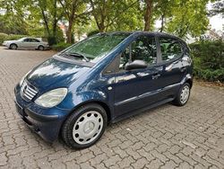 Blau Gebraucht 2001 Mercedes A140 Van / Kleinbus | 2.999 €