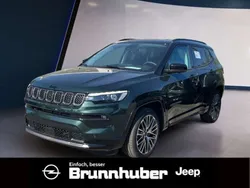 Techno green metallic clear co Neu 2025 Jeep Compass Summit SUV | 37.199 € (Fairer Preis)