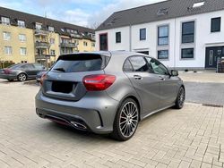 Grau Gebraucht 2018 Mercedes A250 AMG line Limousine | 18.999 € (Guter Preis)