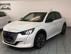Blanc nacre Gebraucht 2022 Peugeot e-208 GT Kleinwagen | 18.500 € (Fairer Preis)