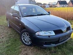 Grau Gebraucht 2002 Mitsubishi Carisma Comfort Edition Limousine | 1.249 € (Guter Preis)
