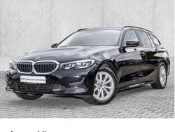 Schwarz Gebraucht 2022 BMW 318 Advantage Kombi | 22.490 € (Fairer Preis)