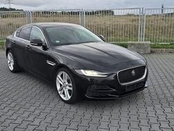 Schwarz Gebraucht 2020 Jaguar XE Limousine | 16.600 €