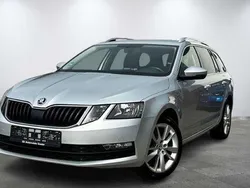 Brilliantsilber metallic Gebraucht 2019 Skoda Octavia Kombi | 12.950 € (Guter Preis)