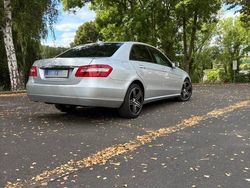 Silber Gebraucht 2010 Mercedes E200 Elegance Limousine | 6.800 € (Superpreis)