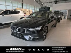 Onyx black / metallic Gebraucht 2022 Volvo V60 Plus Kombi | 39.870 € (Teuer)