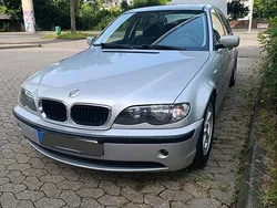 Silber Gebraucht 2005 BMW 318 Limousine | 2.450 € (Fairer Preis)